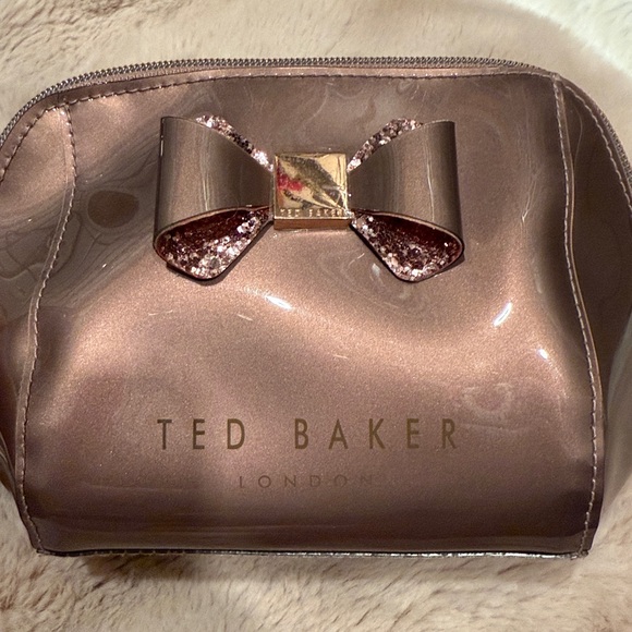Ted Baker Rose Gold Bag with Glitter Bow - Picture 1 of 6
